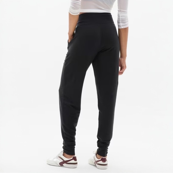 Athleta Coaster Luxe High Rise Jogger NWT XS Petite - Picture 3 of 9